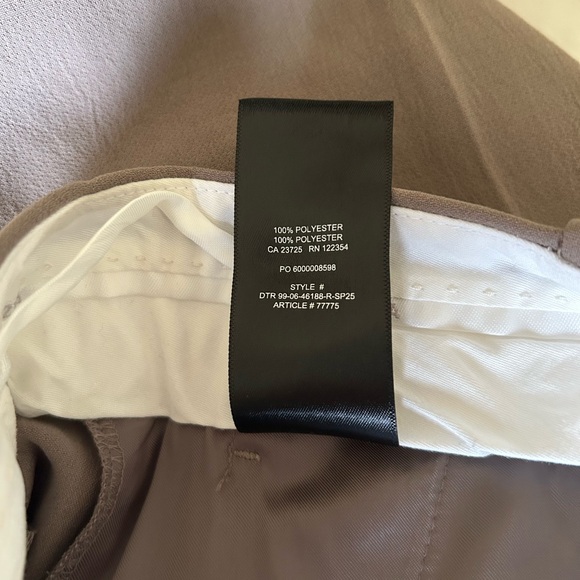 NWT Aritzia The Effortless Pant Size 6 in Taupe - Picture 5 of 12
